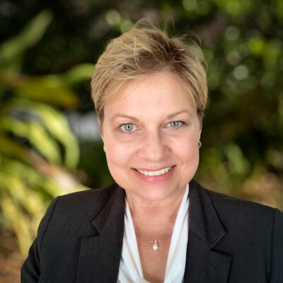 Headshot of Lisa Sestak.